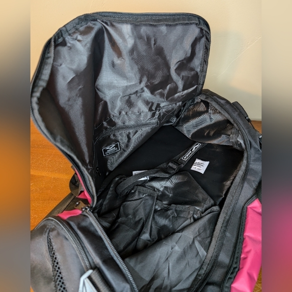 MIER Overnight Travel Gym Bag  NWOT - Picture 5 of 11